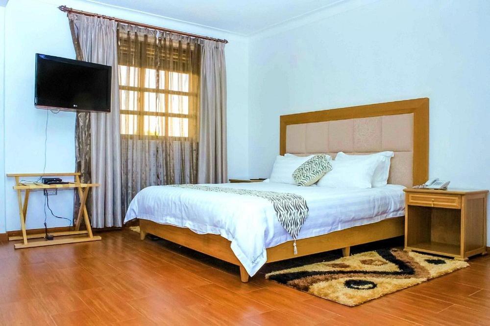 Rosemary Courts Bed And Breakfast Entebbe Exteriör bild